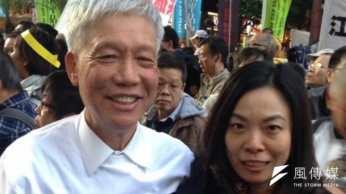 香港商業電台突然解雇名嘴李慧玲,泛民主派質疑和香港特首梁振英有關。(取自李慧玲臉書)