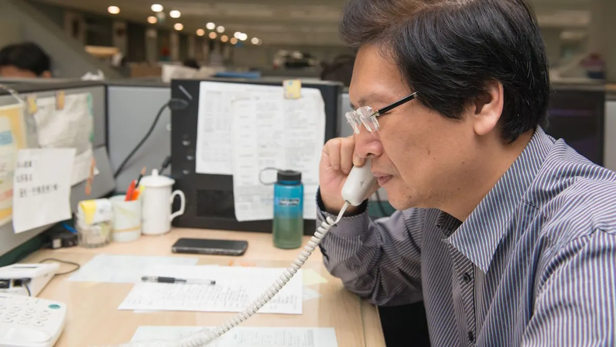 新北市政府勞工局為提高法令諮詢效率,自4日起提供專線為勞工朋友服務。(圖/新北市勞工局提供)