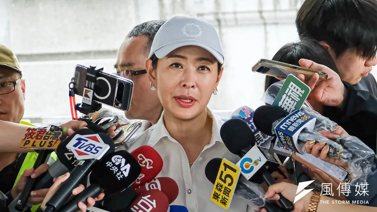 台北101董事長賈永婕賈永婕(中)最近頻頻對政治議題發聲。(劉偉宏攝)