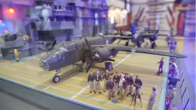 加州馬區航空博物館(March Air Field),既是當年蕭特學飛行的基地,也是戰後第15航空軍司令部的所在地,與杜立德有深厚淵源,博物館特別以模型來呈現杜立德空襲時的情況。(李博儒攝)