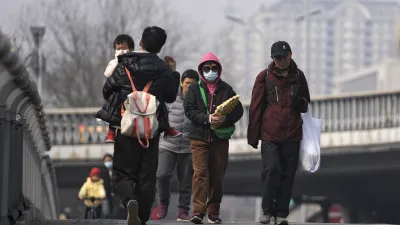 今年大陸官方似乎更加重視提振國內消費、內需和家庭收入,人民幣5,000億元特別國債將用於支持消費品「以舊換新」和企業設備更新升級,但有關提高家庭收入的措施細節有限。(美聯社)