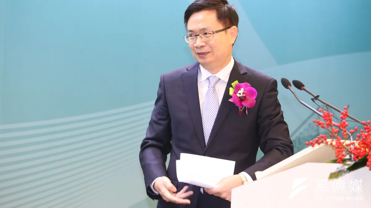 貿協董事長黃志芳否認標案與明爭利。(陳明仁攝)