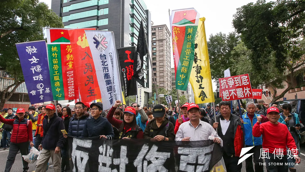 總統府人權諮詢委員會「經濟社會文化權利公約小組」成員表示,本次《勞動基準法》修正案,除侵害人民勞動權利,也顯示政府在重大政策上便宜行事、欠缺思慮。(資料照,陳明仁攝)