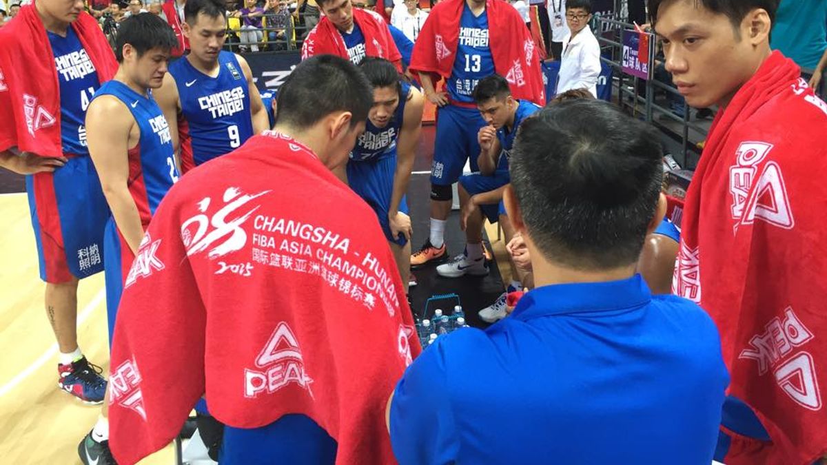 台灣男籃本屆亞錦賽獲得史上最差名次,目前正在中國長沙備戰亞洲錦標賽的台灣男籃副領隊張承中不滿體育署說空話,27日再次於臉書回嗆。(取自張承中臉書) 台灣男籃本屆亞錦賽獲得史上最差名次,目前正在中國長沙備戰亞洲錦標賽的台灣男籃副領隊張承中不滿體育署說空話,27日再次於臉書回嗆。(取自張承中臉書)