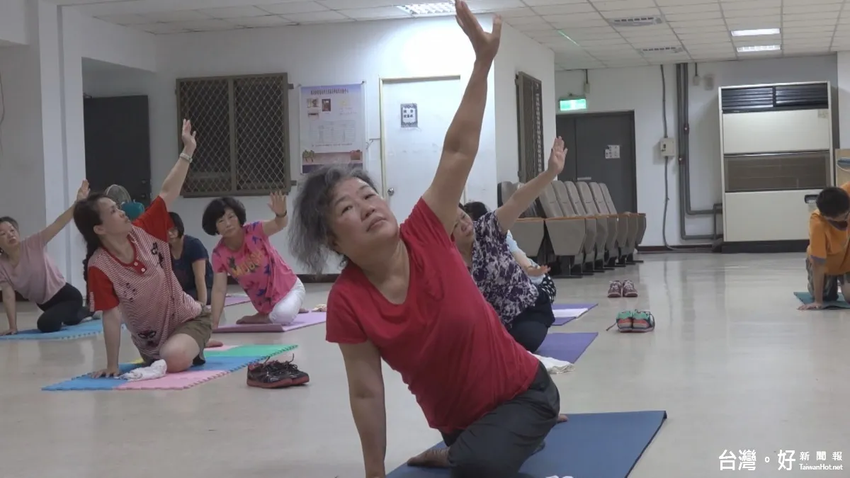 姊妹動起來! 大安區黎元里韻律班舞出青春活力
