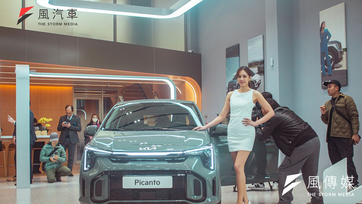 Kia Picanto 二次小改款以「Pop Design」、「Luxury Comfort 質奢華」、「I-Tech 智科技」三大DNA為設計核心,提供車主輕奢華的尊寵體驗。 Kia Picanto 二次小改款以「Pop Design」、「Luxury Comfort 質奢華」、「I-Tech 智科技」三大DNA為設計核心,提供車主輕奢華的尊寵體驗。