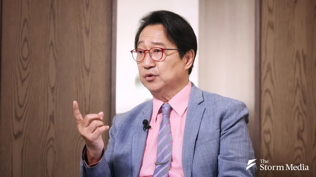 Rocky Uriankhai (烏凌翔), CEO of the Techforce think tank, appeared on "Fly to the World" on the 18th Mar.. (Photo by Ke Cheng-hui)