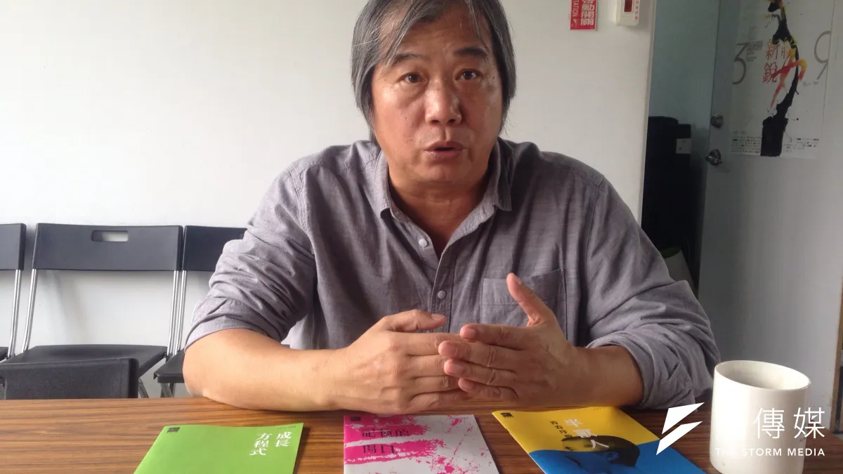 「2017年桃園電影節」擔任藝術總監的吳乙峰,希望推動桃園在地紀錄片的發展。(蔡孟筑攝)