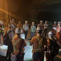 台湾高鉄で25日に発生した信号異常トラブルでは、保守チームが徹夜で作業に当たり、26日未明にシステムの復旧を完了した。(台湾高鉄提供) 台湾高鉄で25日に発生した信号異常トラブルでは、保守チームが徹夜で作業に当たり、26日未明にシステムの復旧を完了した。(台湾高鉄提供)