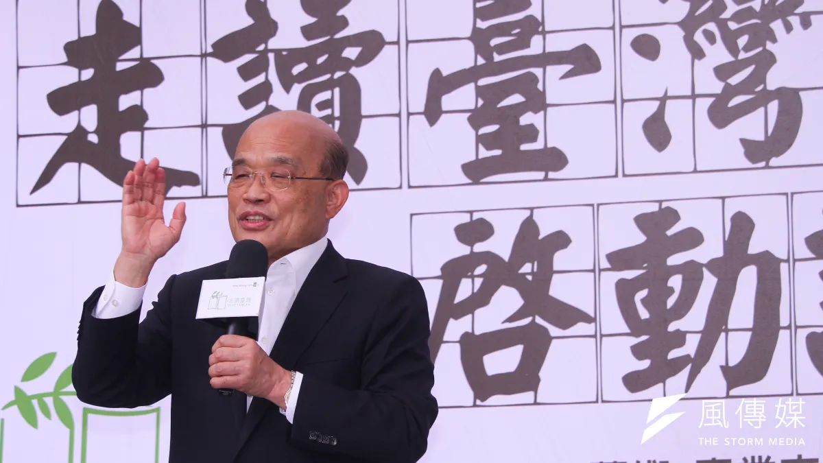 行政院長蘇貞昌拍板家庭防疫補貼,家有國小以下孩童每人領1萬。(資料照,蔡親傑攝)