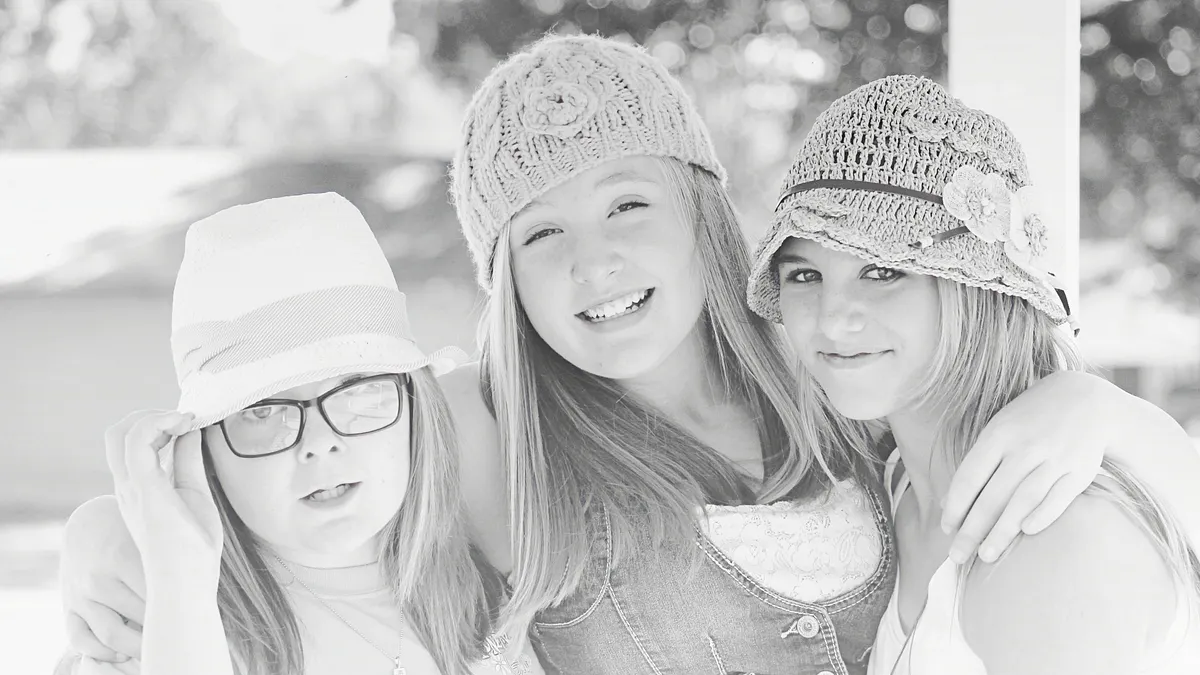 就算是從小長大、彼此扶植的手足成功後,我們總是嫉妒,且遠遠大於祝福和感動。(圖/publicdomainpictures) 就算是從小長大、彼此扶植的手足成功後,我們總是嫉妒,且遠遠大於祝福和感動。(圖/publicdomainpictures)