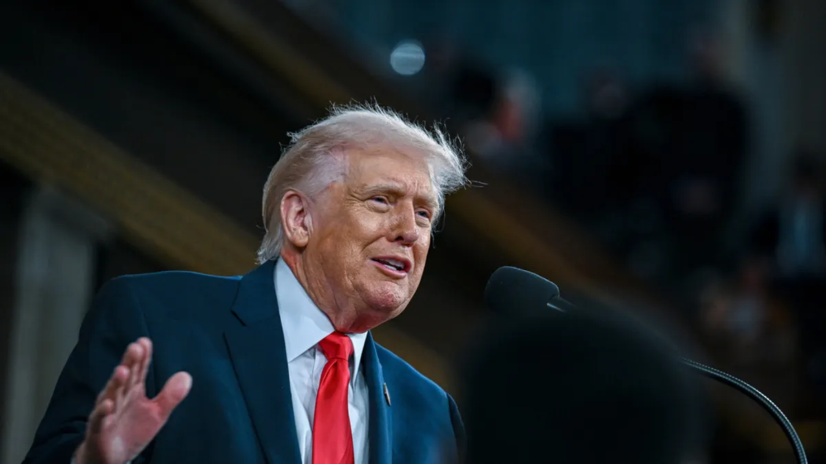 川普表示:「直到我們達成最終目標,讓中東,乃至整個世界,實現真正的和平!」(圖/美聯社)