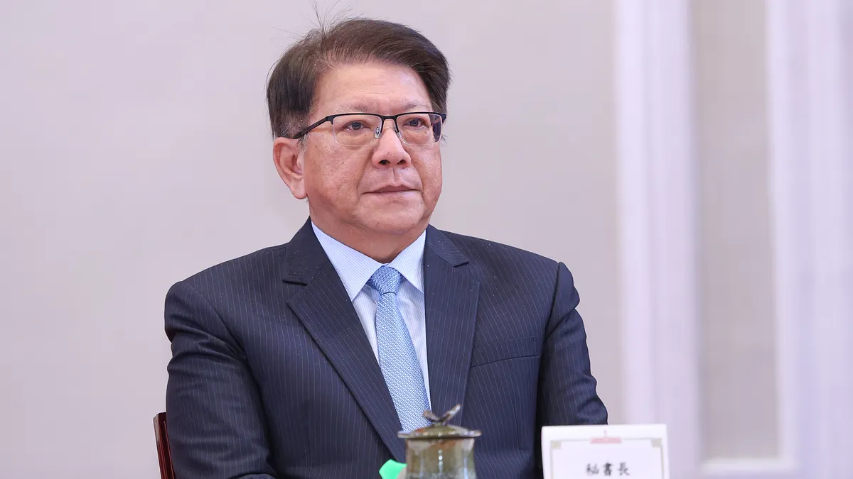 總統府秘書長潘孟安譴責有心人士跟監、偷拍「假爆料」的行為。(資料照,顏麟宇攝) 總統府秘書長潘孟安譴責有心人士跟監、偷拍「假爆料」的行為。(資料照,顏麟宇攝)