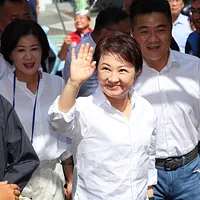 国民党主席改選の混乱の中、最有力候補である台中市長・盧秀燕氏が出馬を辞退した背景には、彼女の総統選への戦略的判断があった。(写真/顏麟宇撮影) 国民党主席改選の混乱の中、最有力候補である台中市長・盧秀燕氏が出馬を辞退した背景には、彼女の総統選への戦略的判断があった。(写真/顏麟宇撮影)