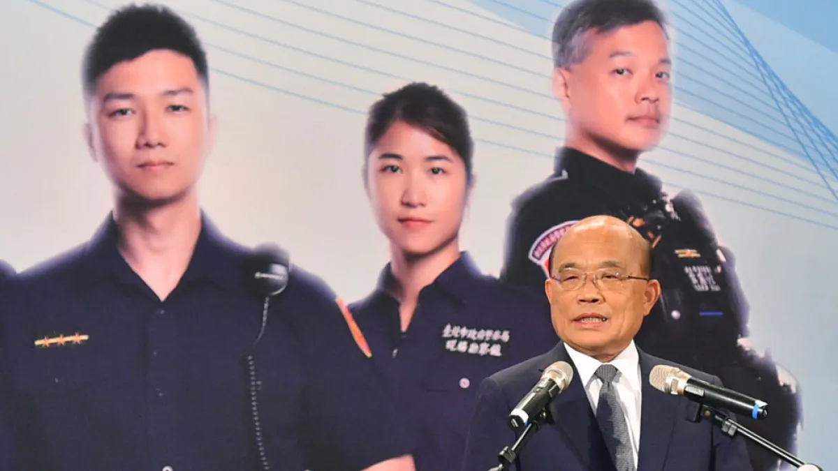 蘇貞昌怒換兩個地方警局局長,引發政界不少揣測。(行政院提供)