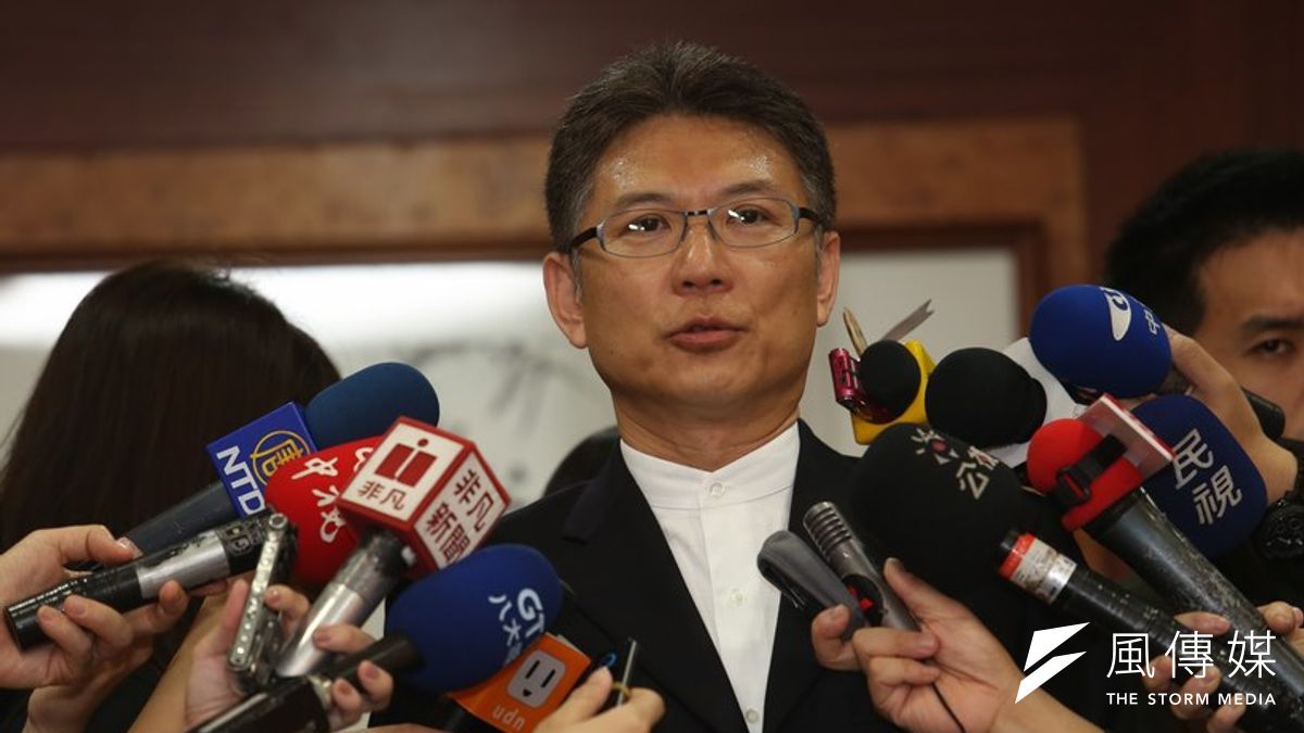 行政院發言人孫立群10日表示,行政院將自11日起,於Youtube平台進行行政院院會後記者會網路直播試播。(資料照片,吳逸驊攝) 行政院發言人孫立群10日表示,行政院將自11日起,於Youtube平台進行行政院院會後記者會網路直播試播。(資料照片,吳逸驊攝)