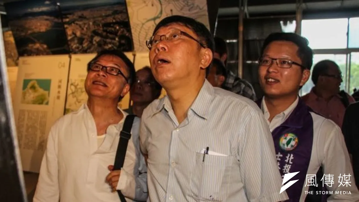 政治不等於政策,從無黨籍長台北市長參選人柯文哲身上看到了選舉,卻沒看到台北。(圖為柯文哲參訪空總舊址,葉信菉攝)