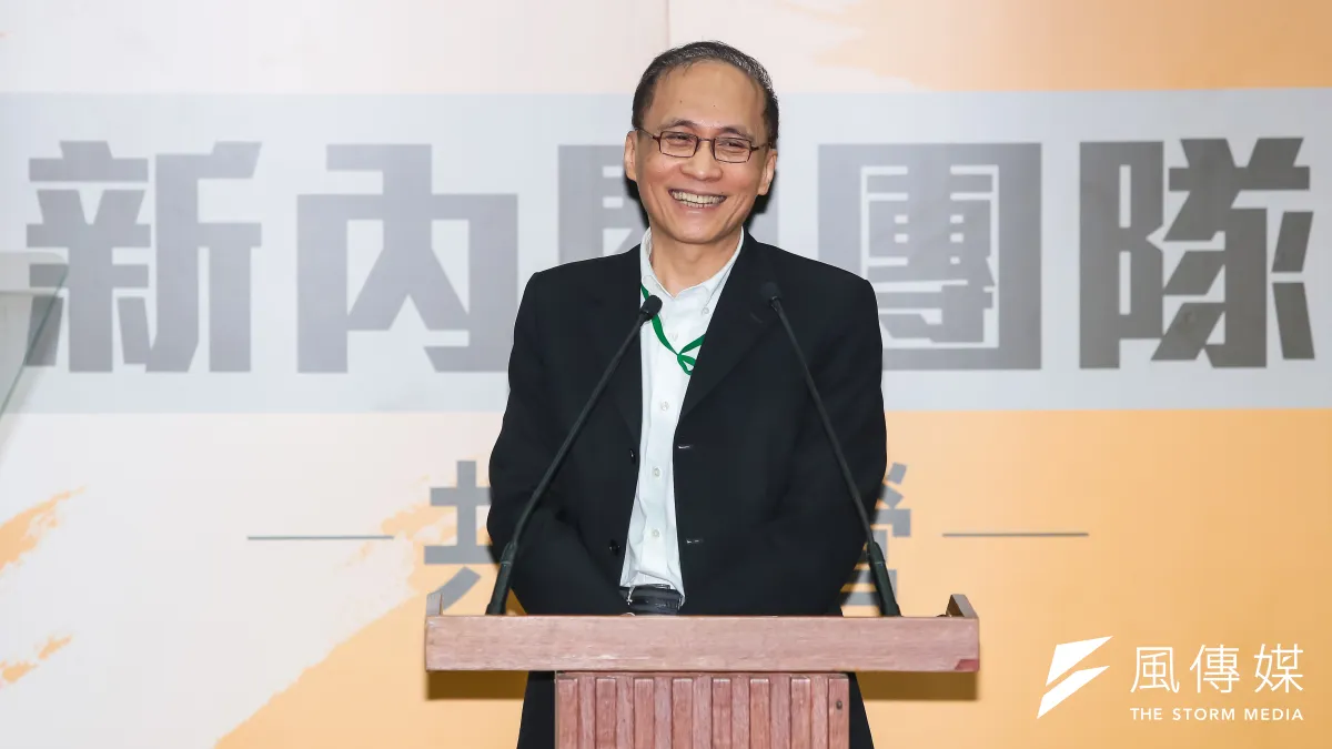 準行政院長林全30日出席「新內閣團隊」共識營,他提到,面對台灣當前困境,要採取創新辦法,而創新難免犯錯,但能秉持「小錯不斷、大錯不犯」的空間,讓大家能嘗試。(顏麟宇攝)