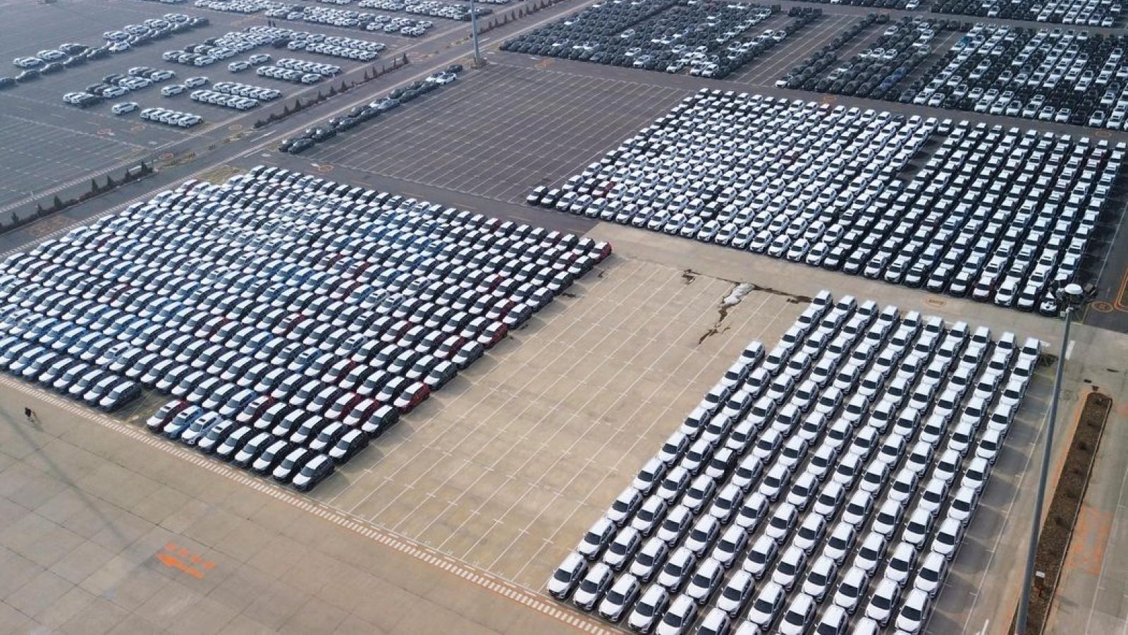 商業熱議》中國汽車大受歡迎,船不夠用了!運費飆漲65%,全球運能多40%,也趕不上需求!