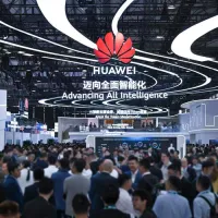 Huawei Helps Global Carriers Monetize Tokens with Service-Network-Compute Integration Huawei Helps Global Carriers Monetize Tokens with Service-Network-Compute Integration