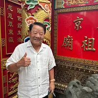 東京媽祖廟の理事長を務める詹徳薫氏が《風傳媒》のインタビューに応じ、廟の構想から建設、運営に至るまでの歩みを詳しく語った。(写真/黃信維撮影) 東京媽祖廟の理事長を務める詹徳薫氏が《風傳媒》のインタビューに応じ、廟の構想から建設、運営に至るまでの歩みを詳しく語った。(写真/黃信維撮影)