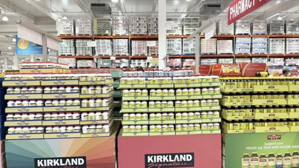 好市多保健食品區產品種類多,網友提醒可諮詢藥師如何選購。(圖/翻攝自「好市多商品資訊分享臉書社團)