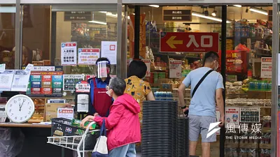 疫情未過,物價漲不停。(柯承惠攝)