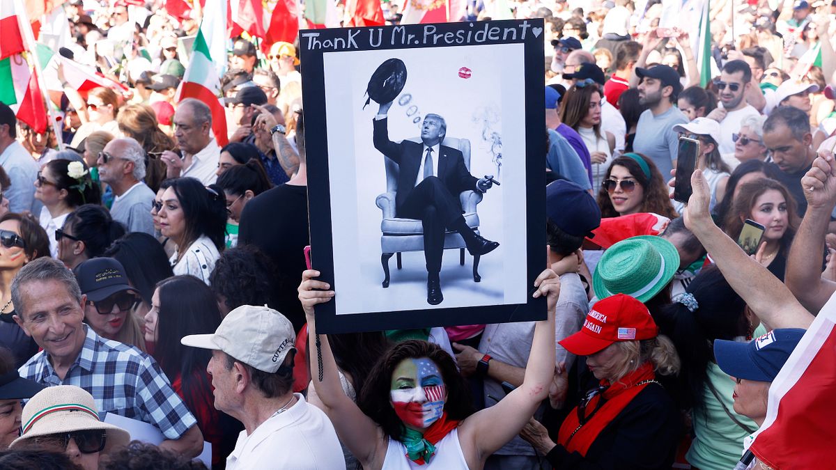 川普想複製委內瑞拉模式,「反美」卻是德黑蘭的生存之道!《經濟學人》戳破美伊政治迷思:伊朗恐走向民兵割據