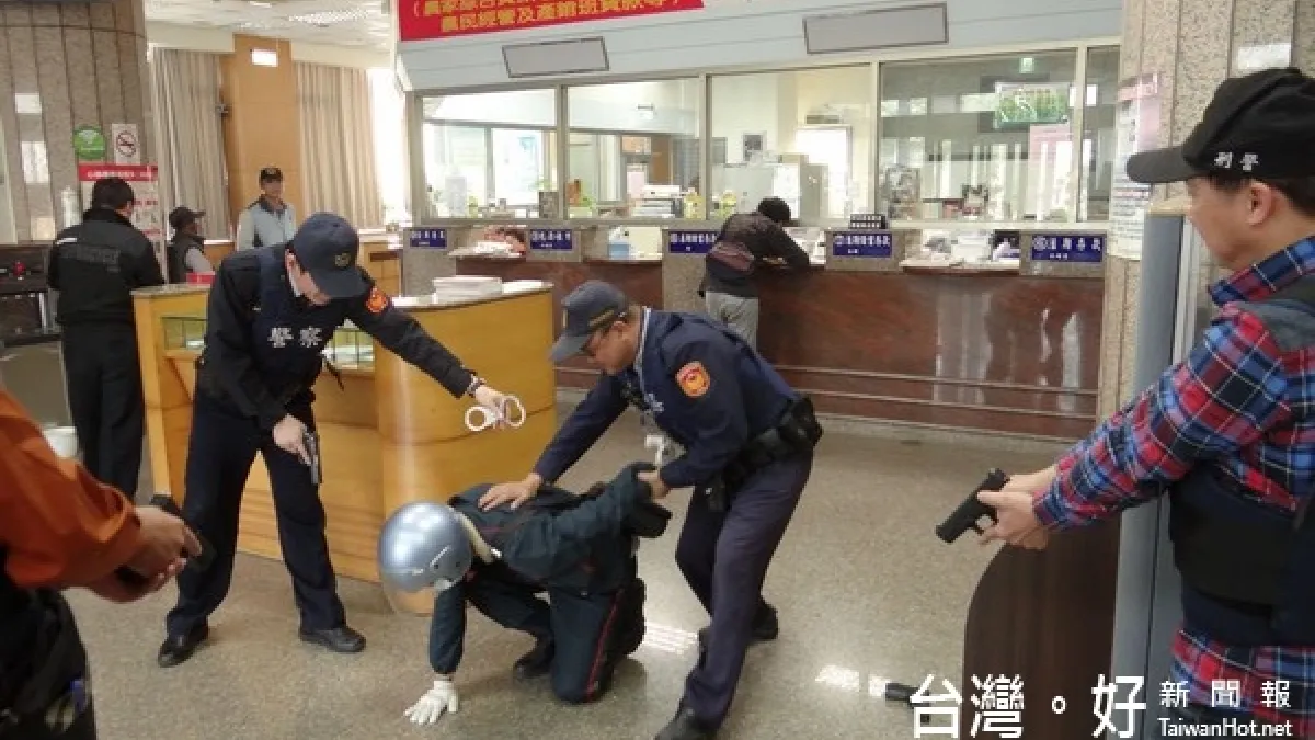 未雨綢繆 水林鄉農會防搶圍捕演練護治安