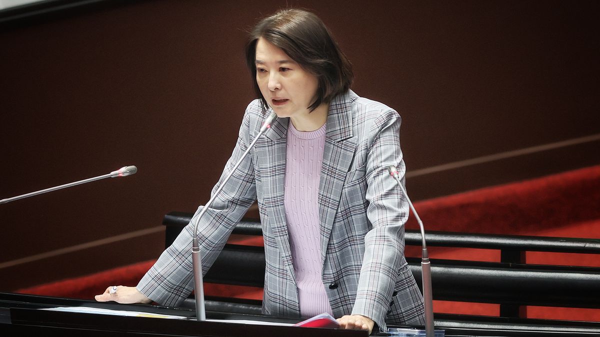 NCC委員不足影響iPhone上市?王鴻薇酸每次最後都放行:狼來了要喊幾次?