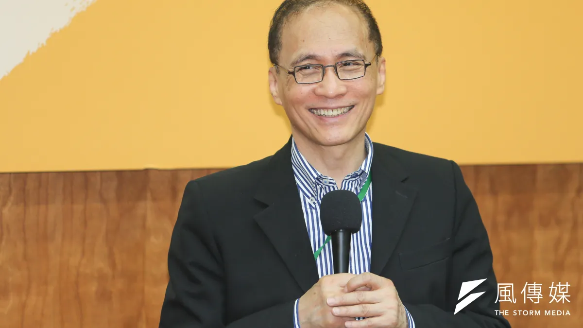 行政院長林全今天(5日)在行政院媒體茶敘中表示,行政院提出的「一例一休」方案,是社會現階段可以做到的,也是對社會最平衡方案。(資料照,陳明仁攝)