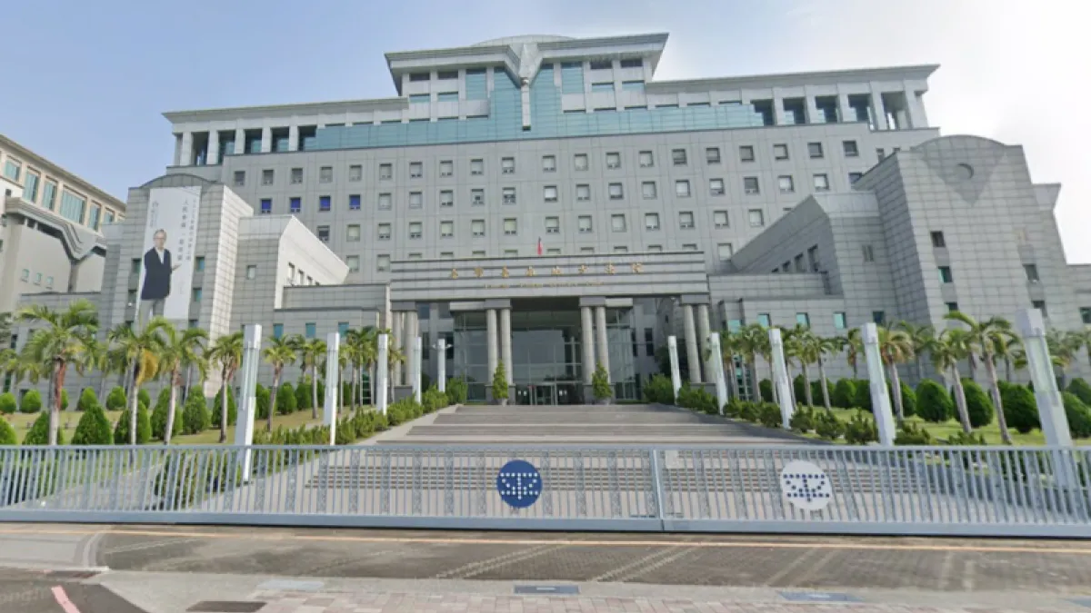 台南劉姓男子因違反《銀行法》被台南地院判8年6月徒刑。(圖/翻攝自Google Maps)