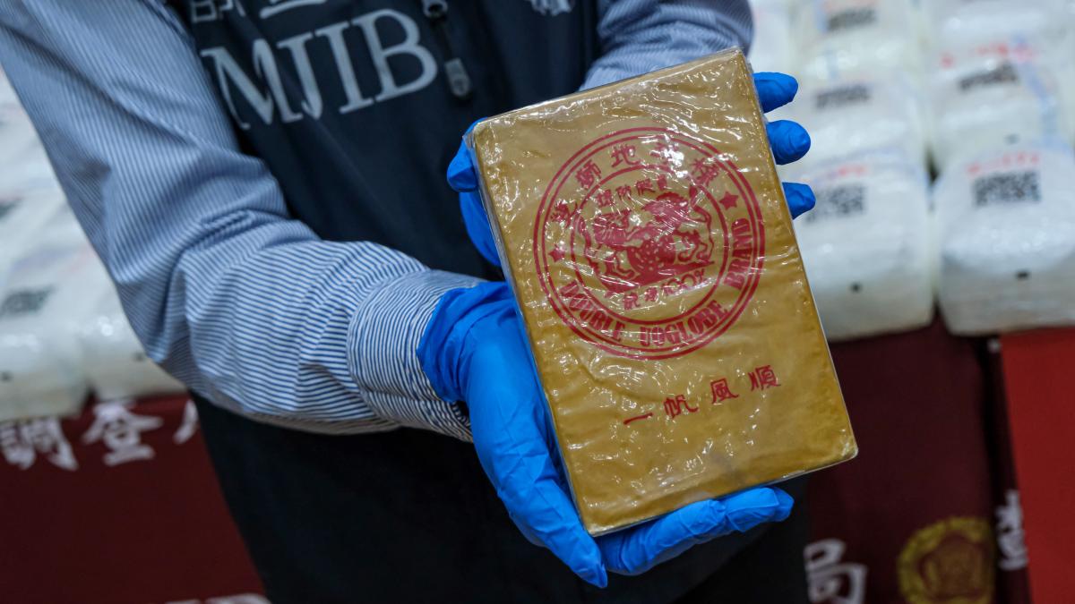 人物》調查局老將震撼!破獲上百億毒品案的 是愛看福爾摩斯小菜鳥
