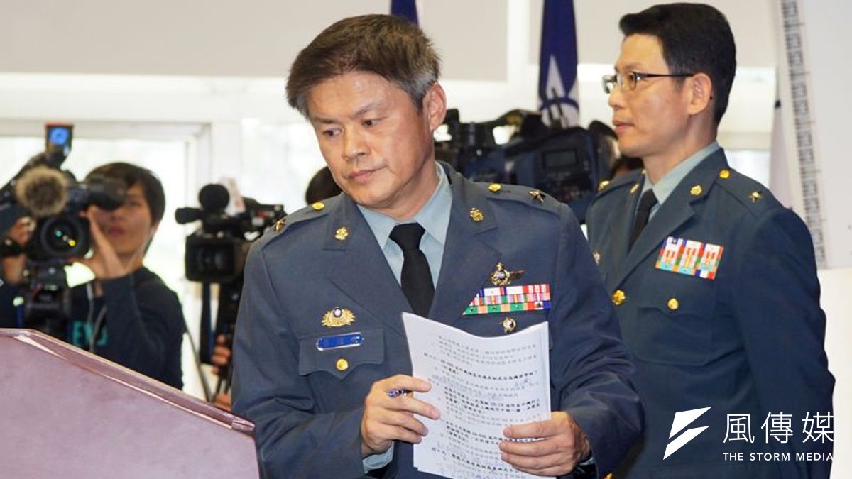 阿帕契事件,國防部記者會公布懲處名單。蘇仲泓攝。 阿帕契事件,國防部記者會公布懲處名單。蘇仲泓攝。