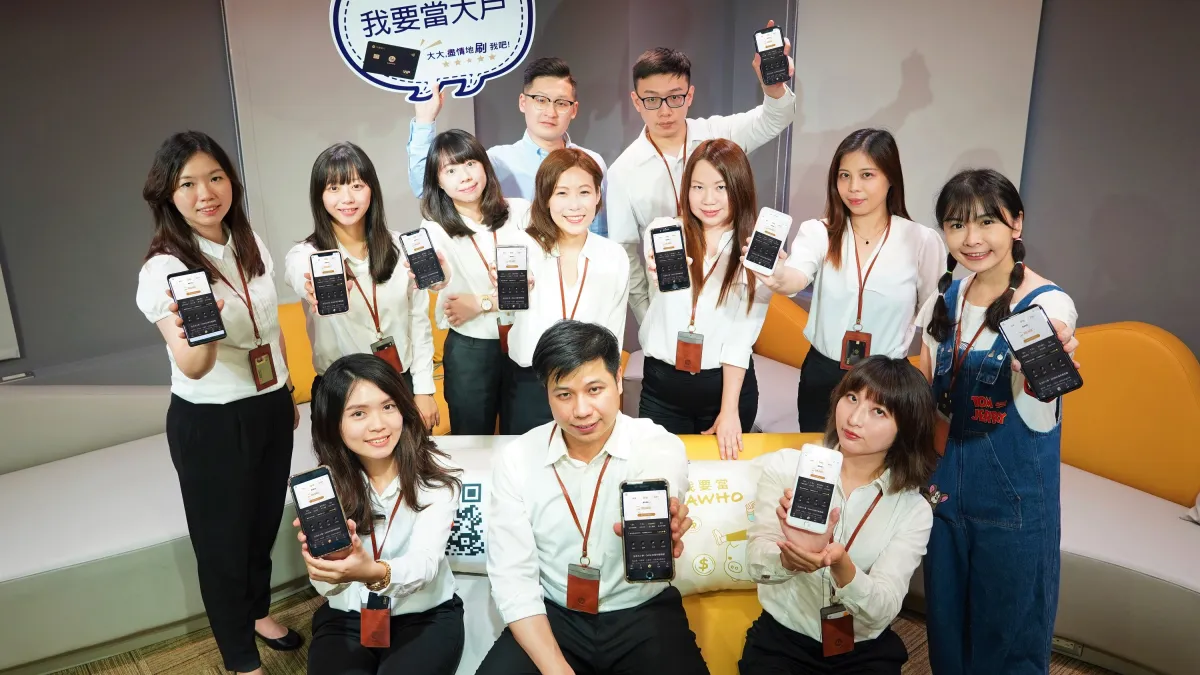 永豐銀行以創新金融服務,打造全方位數位銀行,獲國際財經專業機構《亞洲銀行及財金》雜誌頒發三大獎項。(圖/永豐銀行提供)