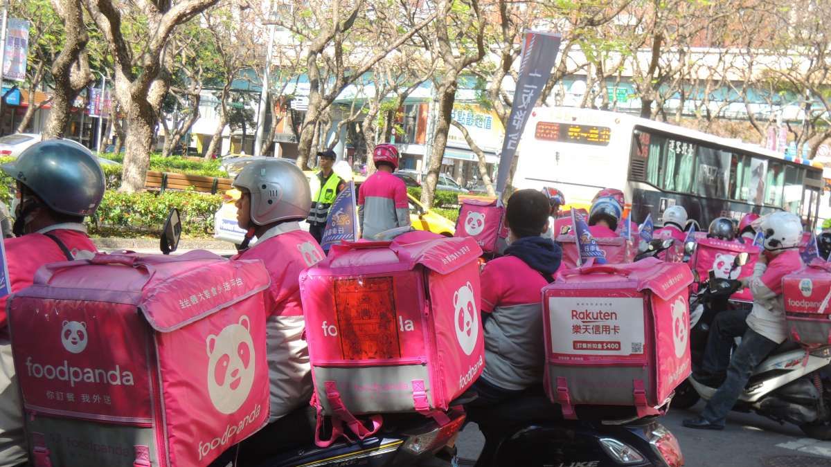 作者指出,平台抽成過高是導致Foodpanda餐品包裝差、價格高的主因。(圖/DSCN0141@ flickr) 作者指出,平台抽成過高是導致Foodpanda餐品包裝差、價格高的主因。(圖/DSCN0141@ flickr)