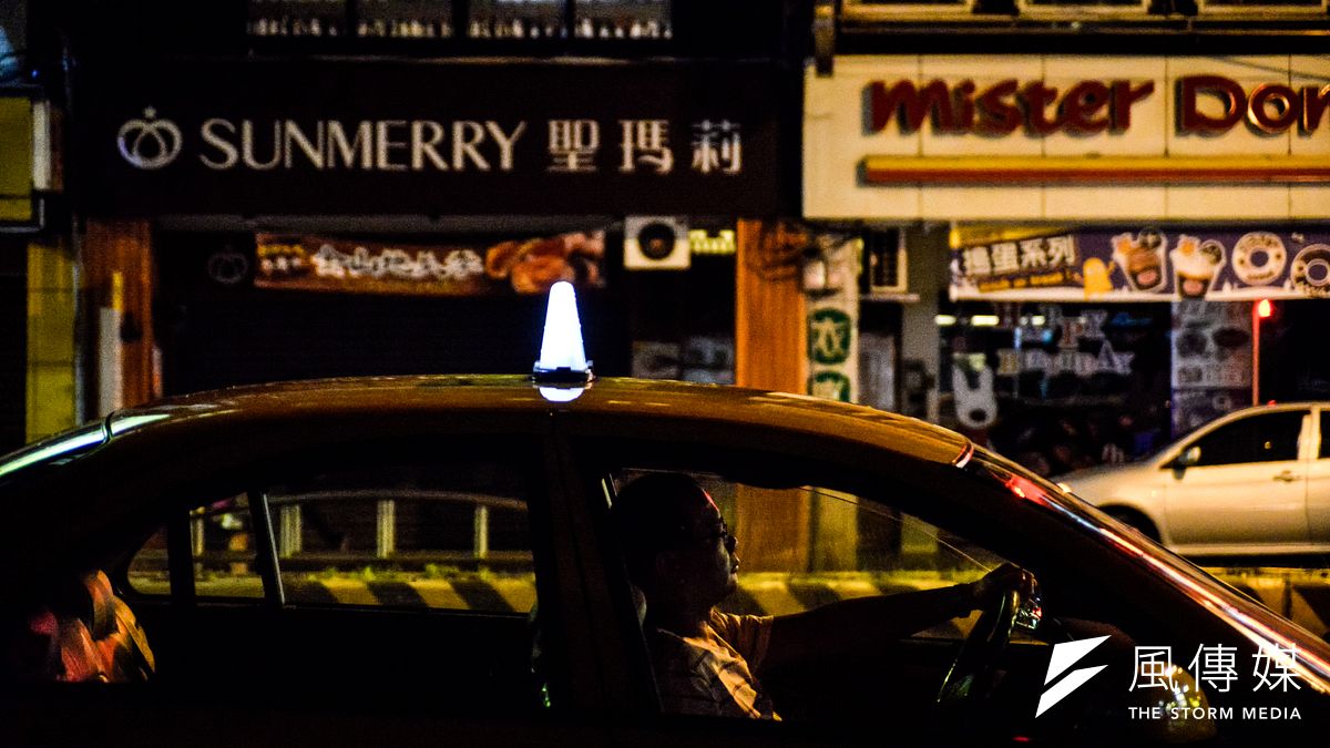很難想像,三個人就能讓五百六十位計程車司機困頓於司法程序之中。(資料照/甘岱民攝) 很難想像,三個人就能讓五百六十位計程車司機困頓於司法程序之中。(資料照/甘岱民攝)