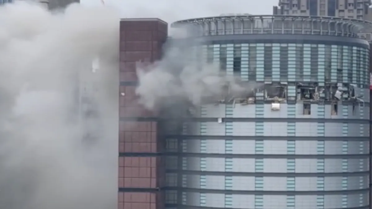 台中新光三越氣爆。(圖/民眾提供) 台中新光三越氣爆。(圖/民眾提供)