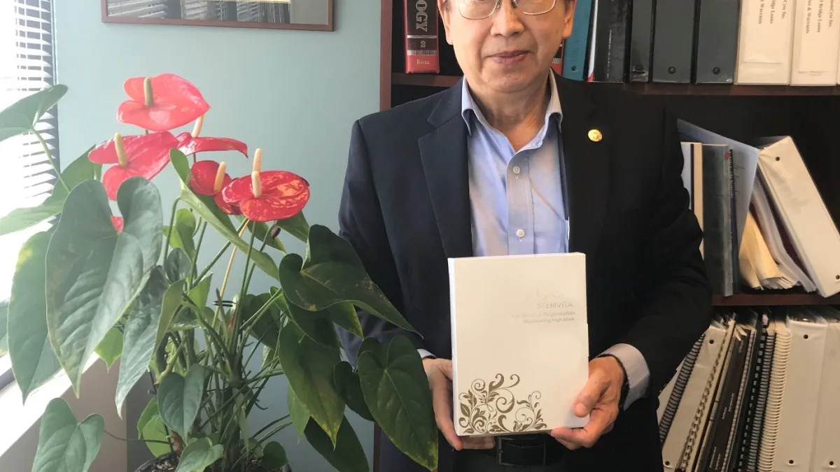 美商永生董事長王嘉宗博士運用專利技術,跨足面膜保養品市場。(圖/美商永生提供)