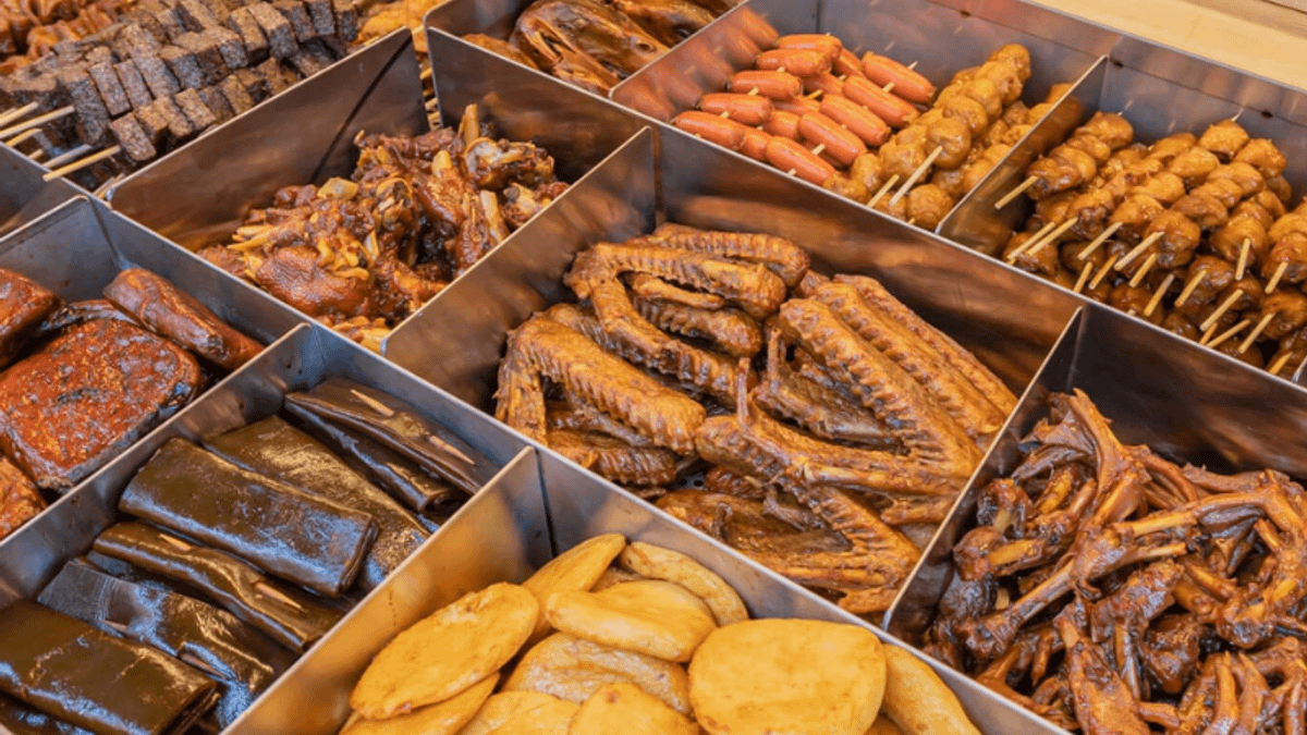 墾丁大街再爆坑殺疑雲!(圖/翻攝自臉書/爆怨3公社) 墾丁大街再爆坑殺疑雲!(圖/翻攝自臉書/爆怨3公社)