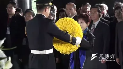國民黨主席洪秀柱登陸,於南京中山陵謁陵,但在洪習會前傳出三家媒體被拒絕進場。(取自洪秀柱臉書)