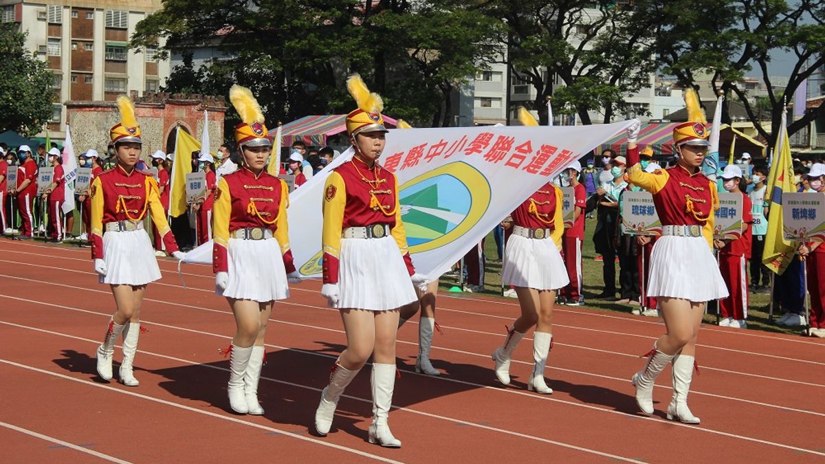 111年屏東縣中小學聯合運動會4日上午於屏東縣立田徑場舉行開幕典禮。(圖/屏東縣體育發展中心提供) 111年屏東縣中小學聯合運動會4日上午於屏東縣立田徑場舉行開幕典禮。(圖/屏東縣體育發展中心提供)