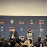 セドナ・フォーラムで安倍昭恵氏は、亡き夫の遺志を継ぎ、中国夫人との書道交流や伊勢神宮の精神性を例に、政治的緊張下こそスポーツと文化による「ハートパワー」が平和への道を開くと世界に訴えた。(写真/黃信維撮影) セドナ・フォーラムで安倍昭恵氏は、亡き夫の遺志を継ぎ、中国夫人との書道交流や伊勢神宮の精神性を例に、政治的緊張下こそスポーツと文化による「ハートパワー」が平和への道を開くと世界に訴えた。(写真/黃信維撮影)