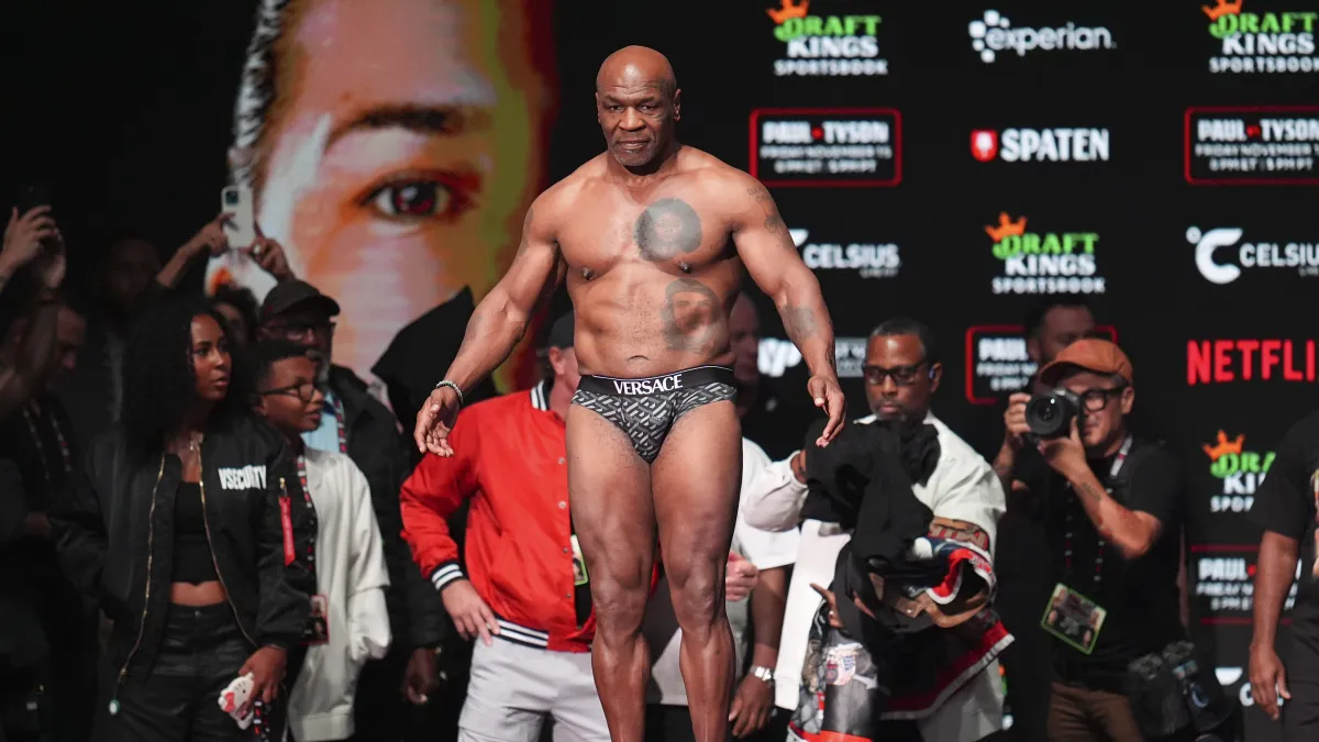 58歲拳王泰森(Mike Tyson)體型壯碩。(美聯社)