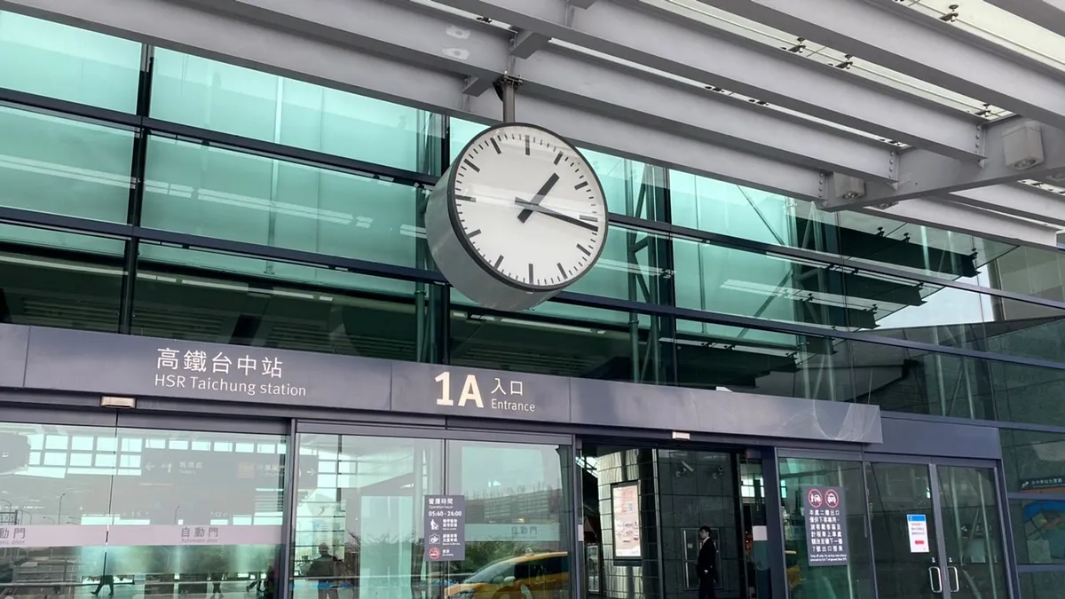 中部唯一三鐵共構的台中烏日高鐵特區,地段燙金價值性媲美台北的北車特區、南港與桃園。(圖/富比士地產王提供) 中部唯一三鐵共構的台中烏日高鐵特區,地段燙金價值性媲美台北的北車特區、南港與桃園。(圖/富比士地產王提供)