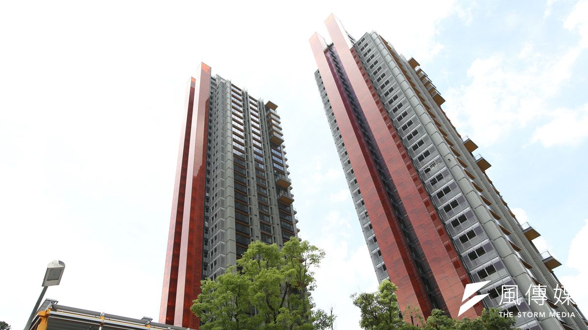 元利信義聯勤引進黑卡級管家,堪稱台灣豪宅史上頭一遭。(郭晉瑋攝) 元利信義聯勤引進黑卡級管家,堪稱台灣豪宅史上頭一遭。(郭晉瑋攝)