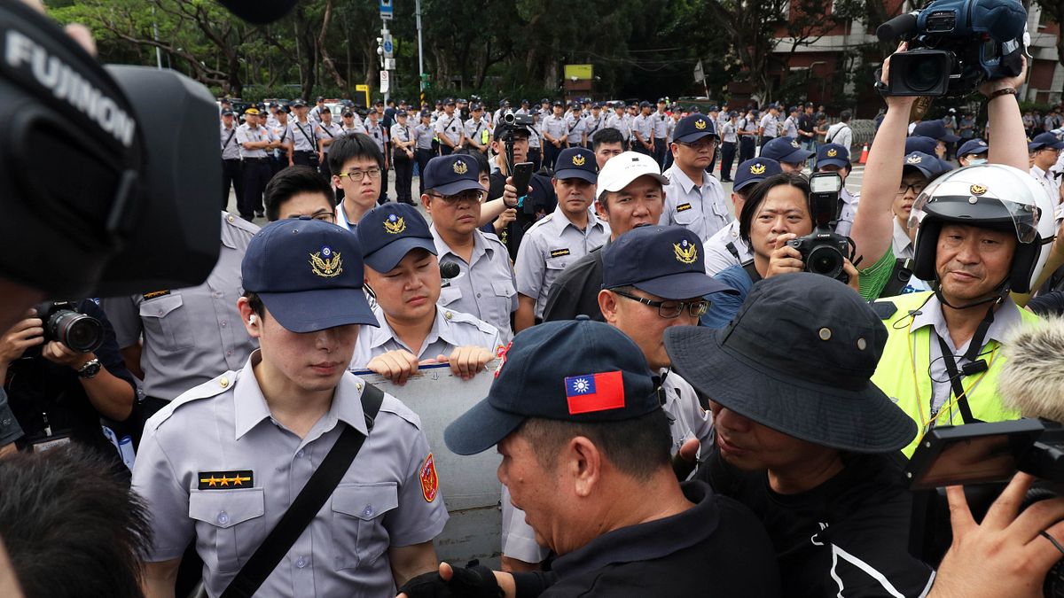 觀點投書:理性面對年改─別再讓公教成為箭靶