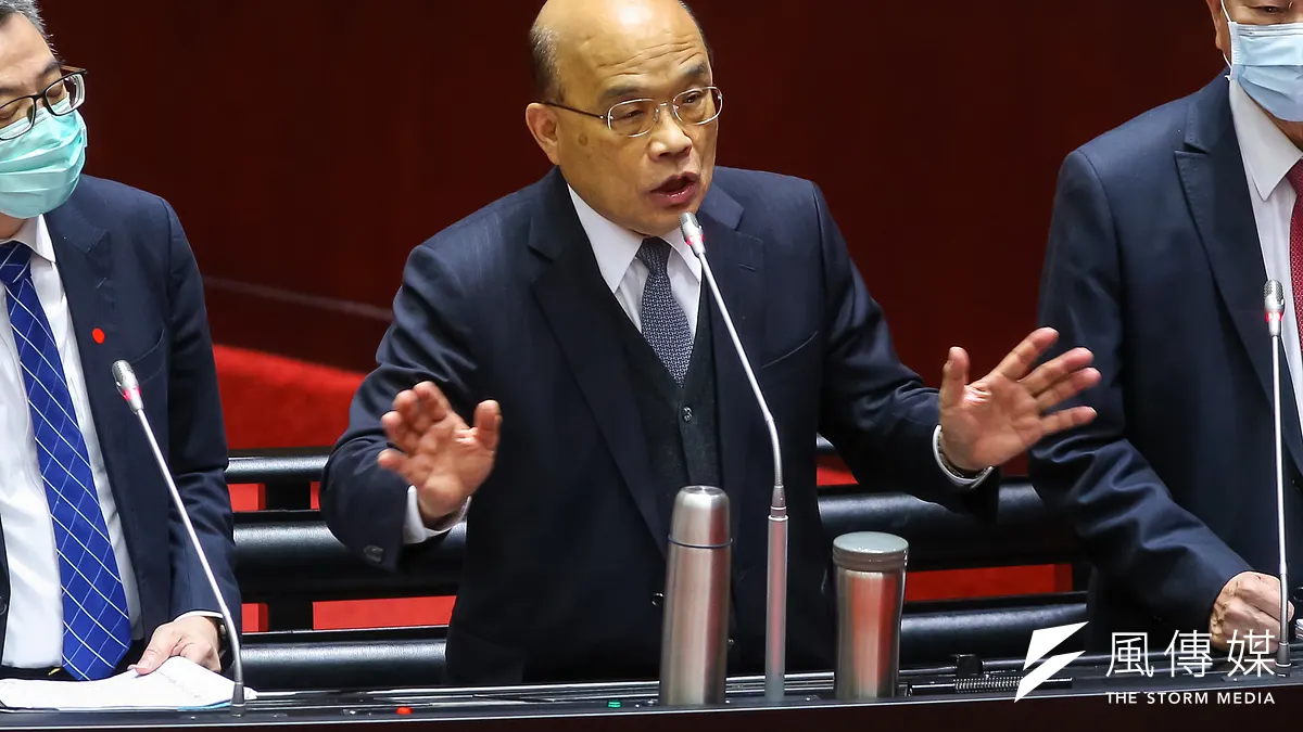 行政院長蘇貞昌(見圖)4日宣布,補助未加保工作者1萬元,擴大紓困範圍。(資料照,顏麟宇攝)