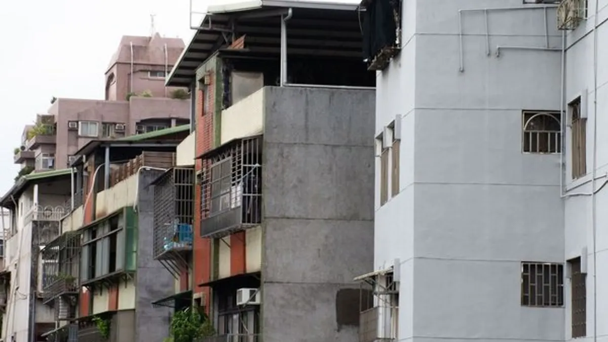 許多老屋位在地段好、生活機能佳的區域,即便屋況老舊,但還是有保值的效果。(好房網提供) 許多老屋位在地段好、生活機能佳的區域,即便屋況老舊,但還是有保值的效果。(好房網提供)