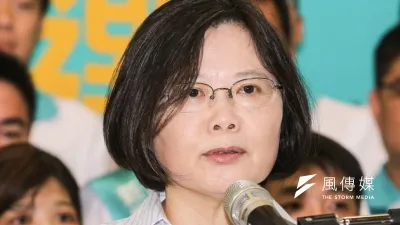 民進黨主席蔡英文臉書批評執政黨,在食安事件中不想負責,那就讓肯負責的人來做。(資料照/林韶安攝)